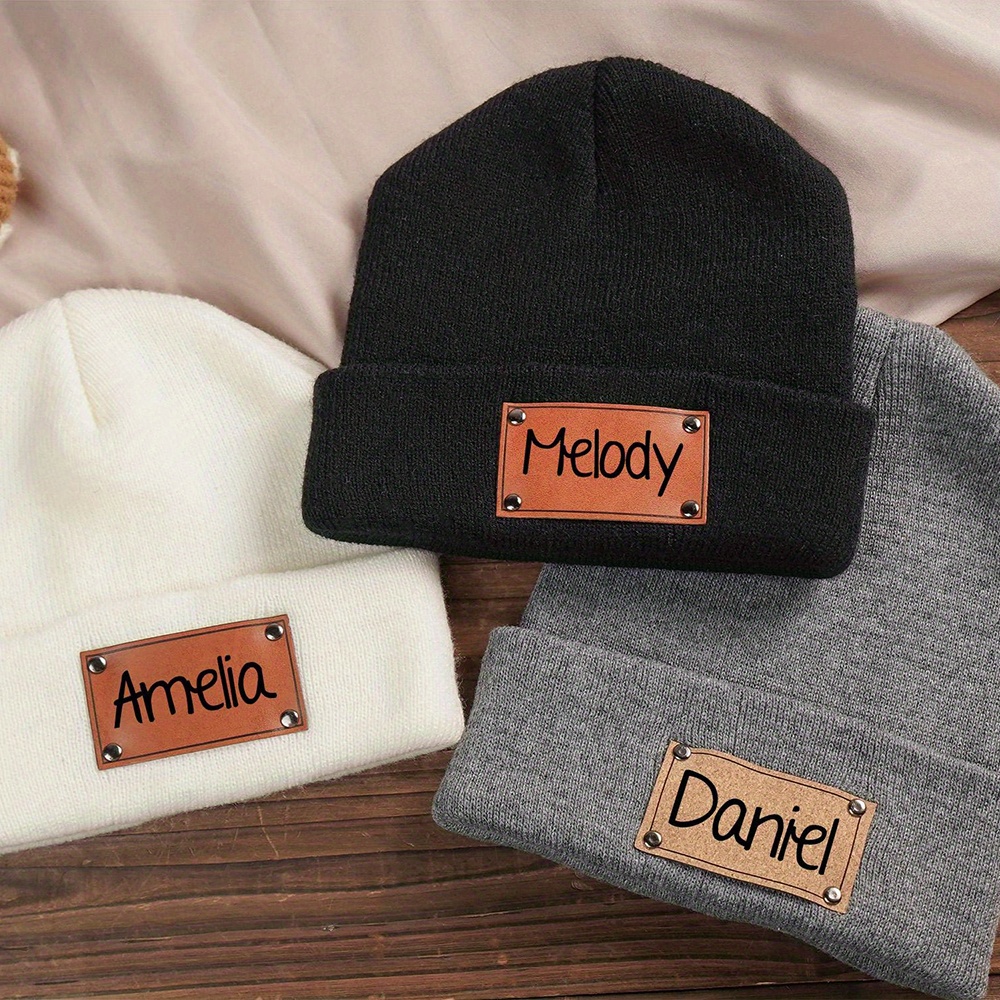 カスタム名入りレザーラベル付きニット帽。柔らかく暖かい、袖付 - Knit Beanie Hat Warm のレビューと価格
